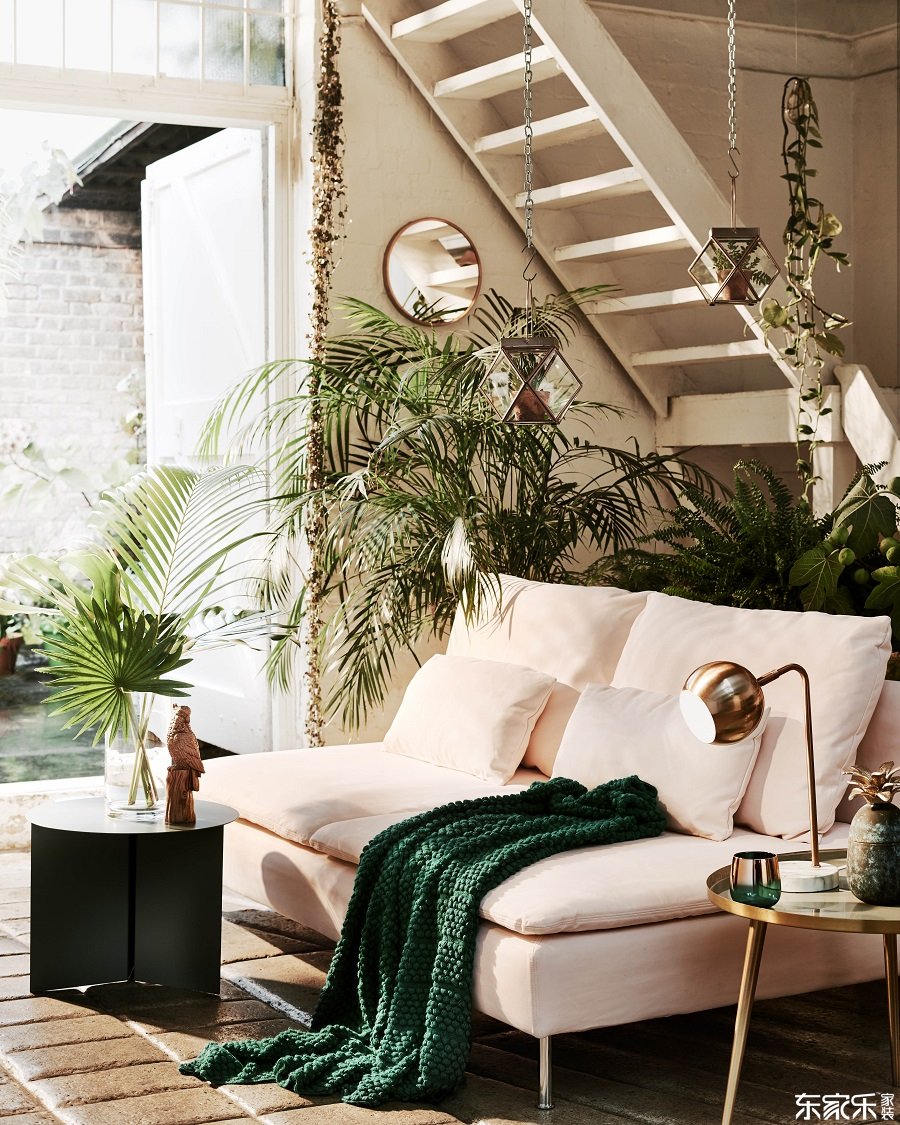 常見室內設計錯誤及如何避免它們 - 將家具從墻壁移開