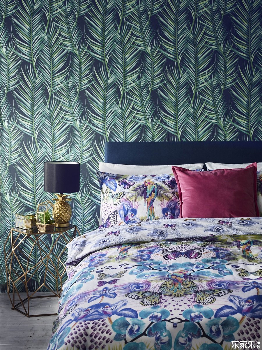 常見室內設計錯誤以及如何避免它們 - 在房間的其余部分平衡墻紙顏色和圖案