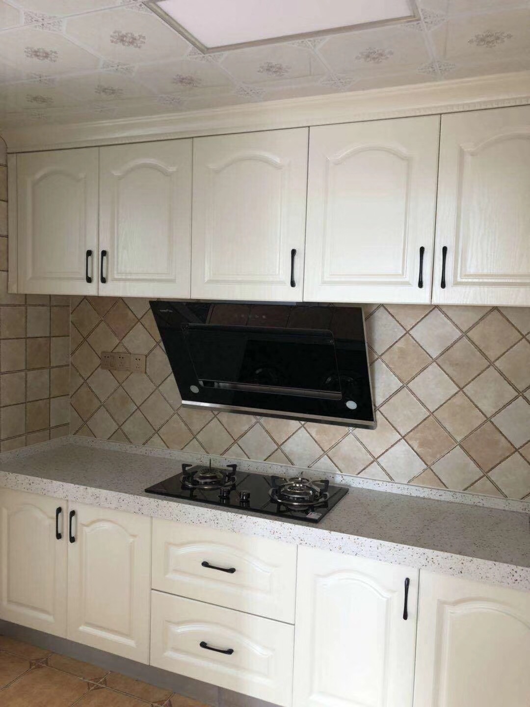 遠大麓園90平3房2廳2衛簡歐現代廚房吊柜地柜