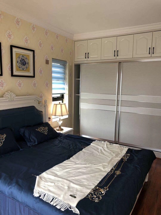 遠大麓園90平3房2廳2衛簡歐現代主臥效果圖