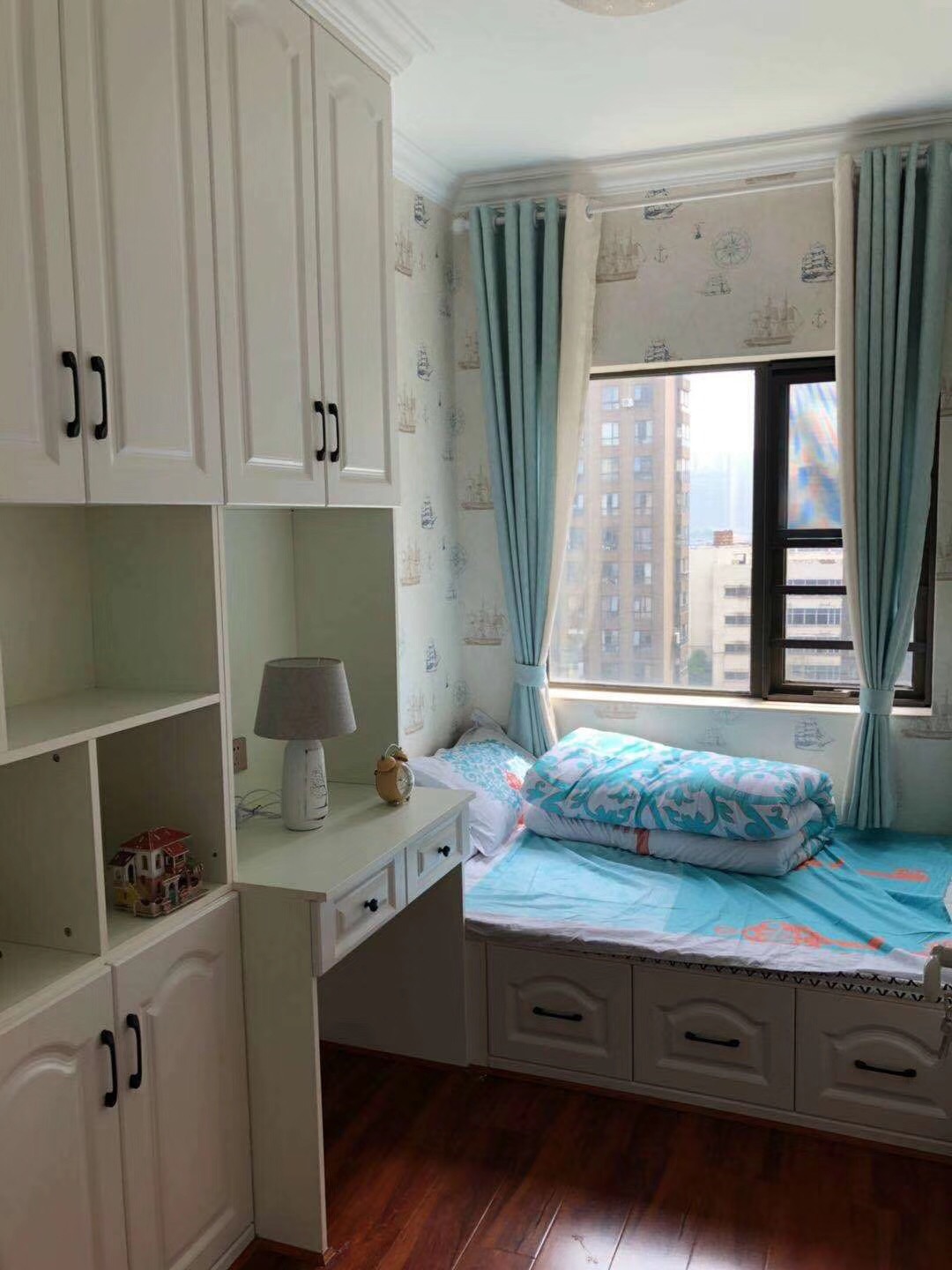 遠大麓園90平3房2廳2衛簡歐現代次臥圖片