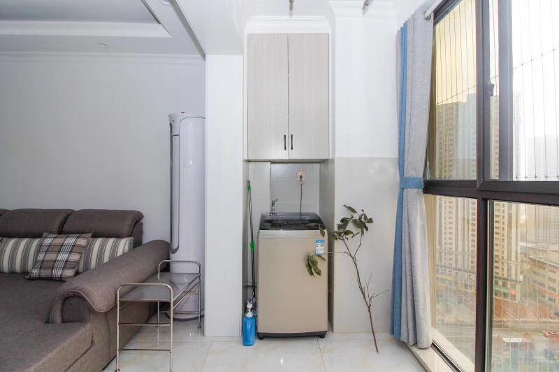 長沙80平米現代簡約風格陽臺展示圖