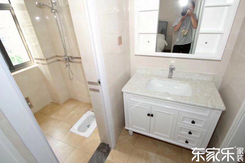 115平米現代簡約風格衛(wèi)生間裝修效果圖